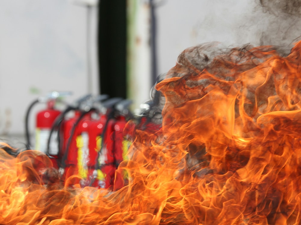 Brandkursus i elementær brandbekæmpelse